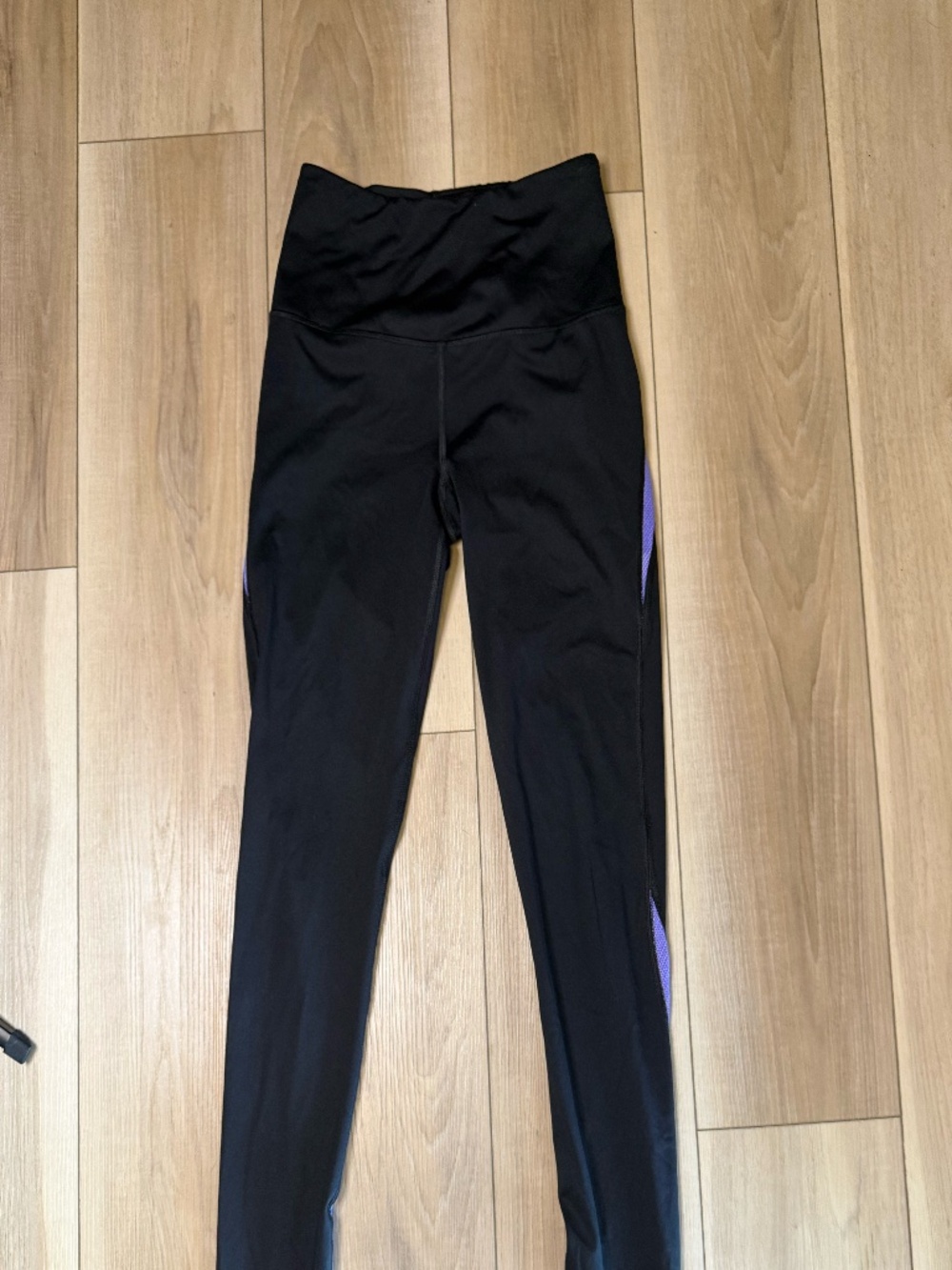 Victoria’s Secret Sport VSX Black Mesh Panel Leggings XS Athletic Workout Gym